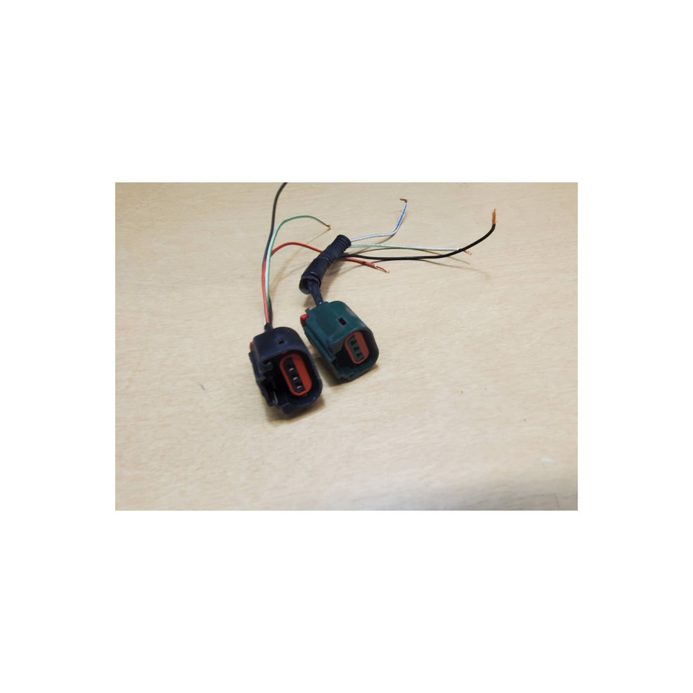 2006-2009 Mitsubishi Raider OEM Headlight Pigtail Wiring and Plugs